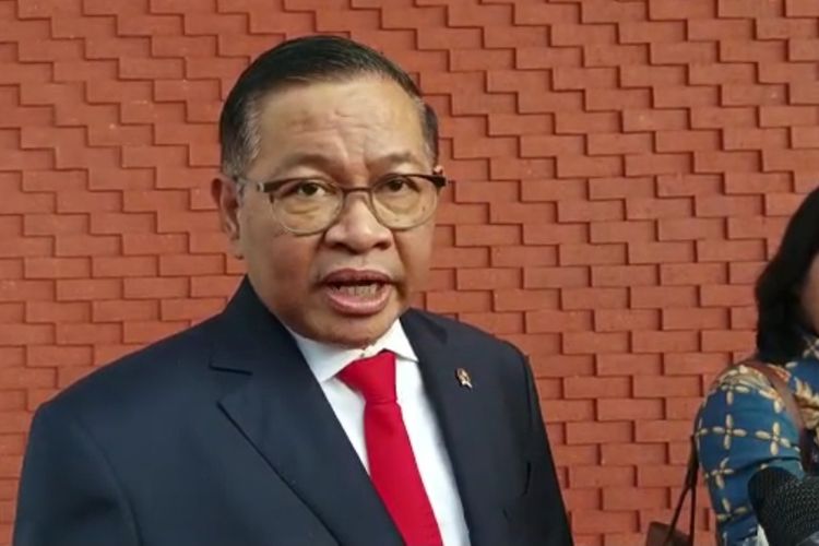Sekretaris Kabinet Pramono Anung di Lanud Halim Perdanakusuma, Jakarta, Rabu (7/6/2023).