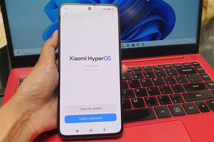 Ilustrasi HyperOS di ponsel Xiaomii 12 Lite
