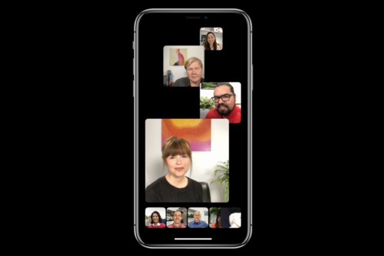 FaceTime bisa video chat hingga 32 orang.