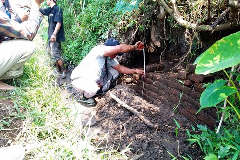 Periksa Temuan Struktur Bata dan Jambangan Batu, BPCB Jatim: Pernah Ada Aktivitas Masa Lalu di Sini