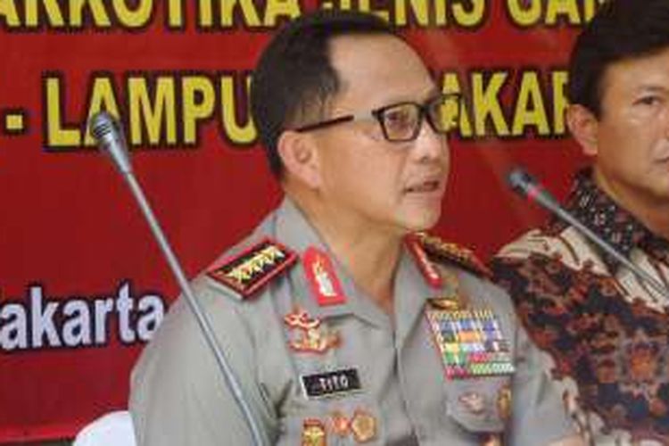 Kapolri Jenderal Pol Tito Karnavian merilis penangkapan pelaku jaringan narkoba internasional di RS Polri Kramat Jati, Jakarta, Jumat (6/1/2017).