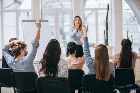 Contoh Public Speaking tentang Motivasi dan Beberapa Metode yang Bisa Kamu Gunakan