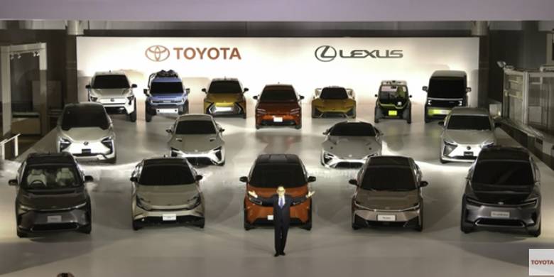 Line-up Toyota untuk kendaraan listrik di dunia, Selasa (14/12/2021).