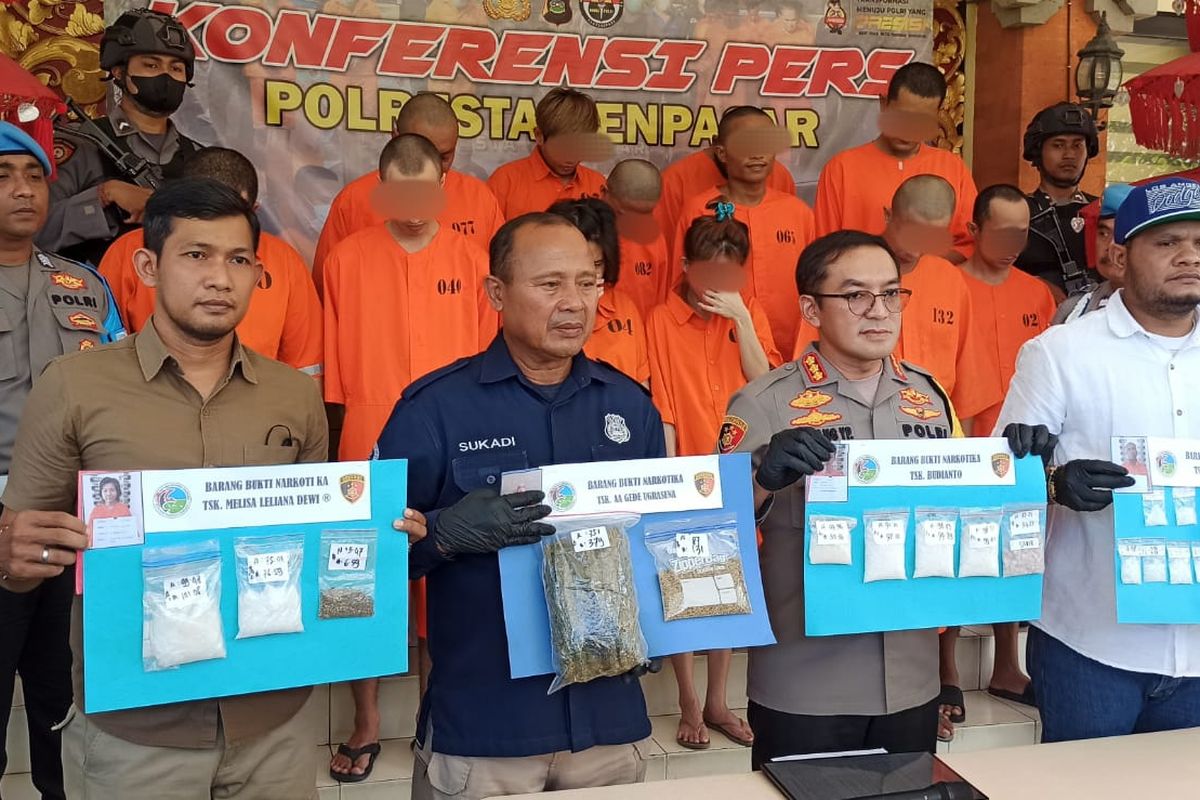 Kapolresta Denpasar Kombes Pol Bambang Yugo Pamungkas, dalam konferensi pers pengungkapan kasus peredaran Narkotika di wilayah Denpasar dan Badung yang digelar di Markas Polresta Denpasar, pada pada Selasa (18/4/2023). Kompas.com/ Yohanes Valdi Seriang Ginta