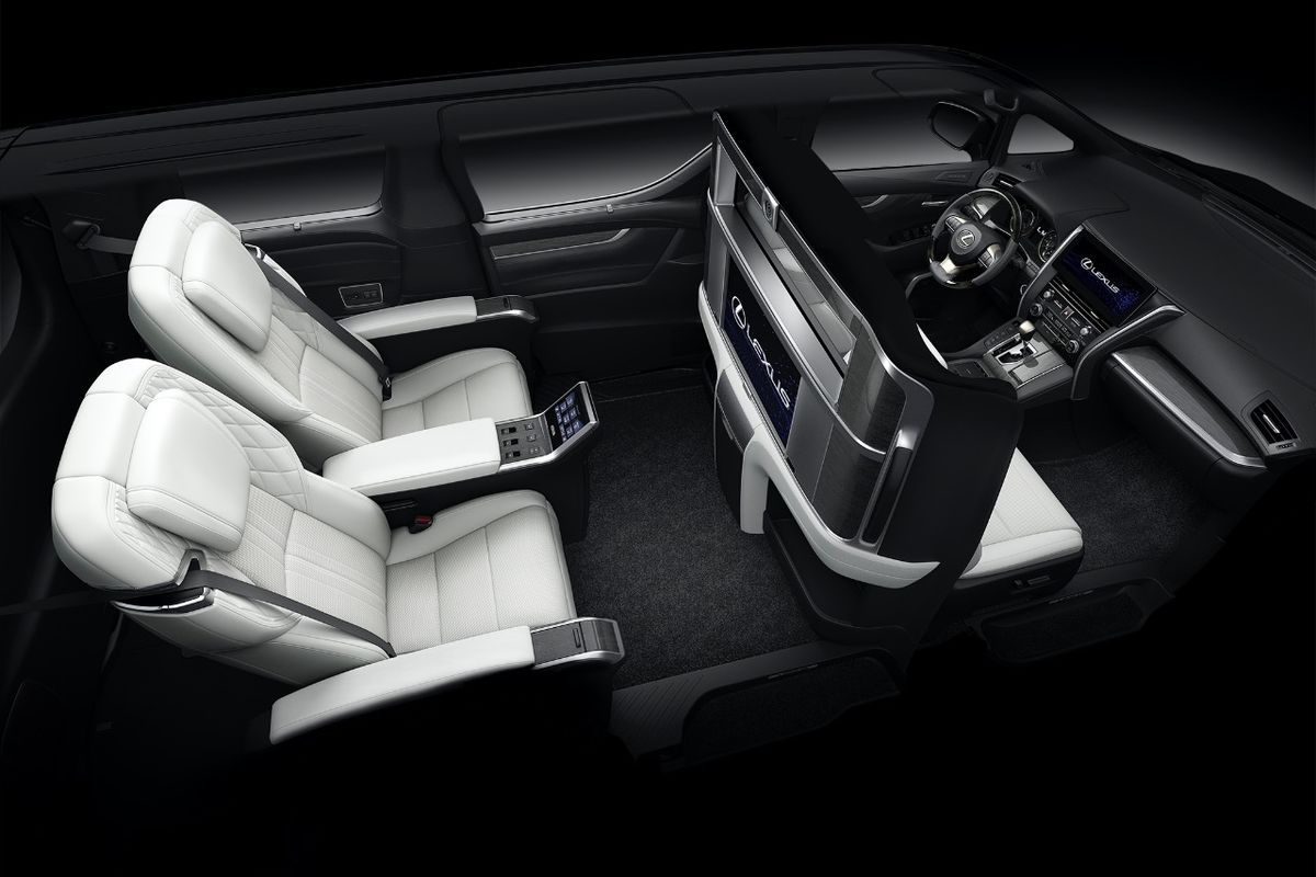 Interior Lexus LM