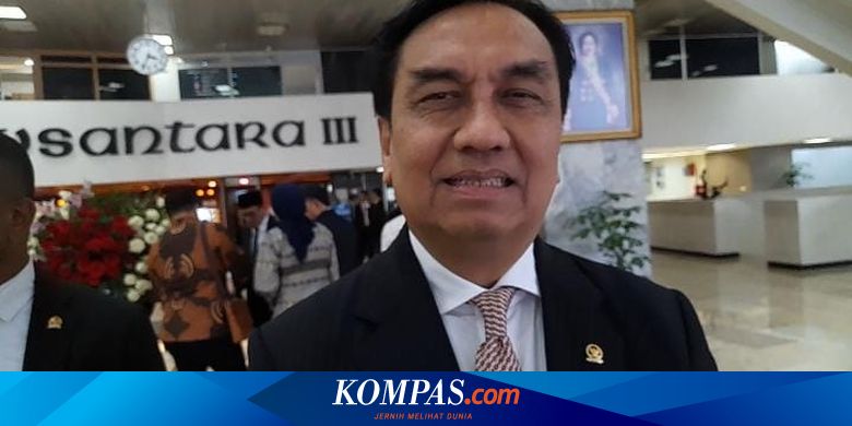 Berkelakar Saat Ditanya Tak Maju Jadi Caleg, Effendi Simbolon: Mau Nyapres