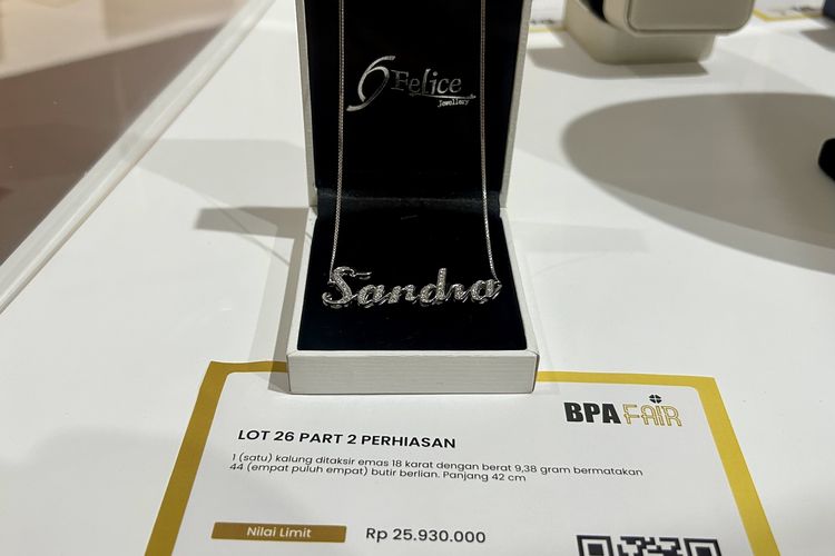 Perhiasan milik Sandra Dewi yang dilelang di BPA Fair 2026.