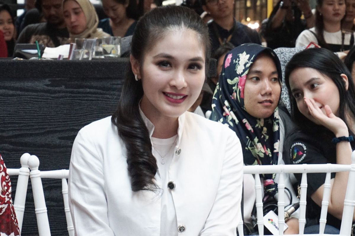 artis peran Sandra Dewi saat ditemui di Kota Kasablanka, Jakarta Selatan, Kamis (19/7/2018).