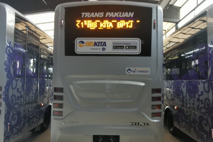 Bodi bus medium Nucleus 5 buatan karoseri Laksana