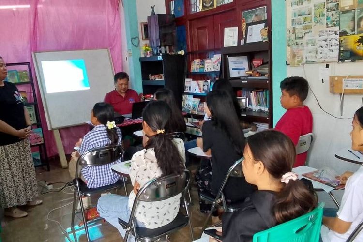 Taman Bacaan Masyarakat, Bitung, dan Ruang Tumbuh Anak...