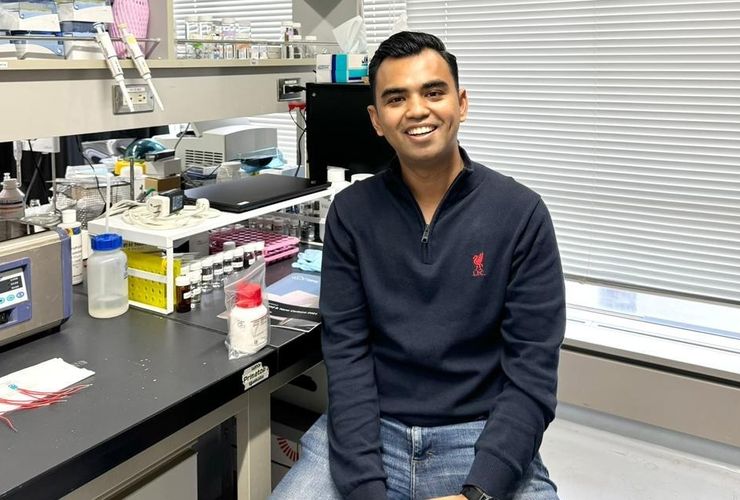 Kebiasaan Baca Buku Kunci Sukses Grandprix Jadi Ilmuwan, Doktor Kimia Termuda Indonesia