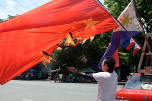 China Geram Foto Xi Jinping Diolok-olok Filipina, Layangkan Protes