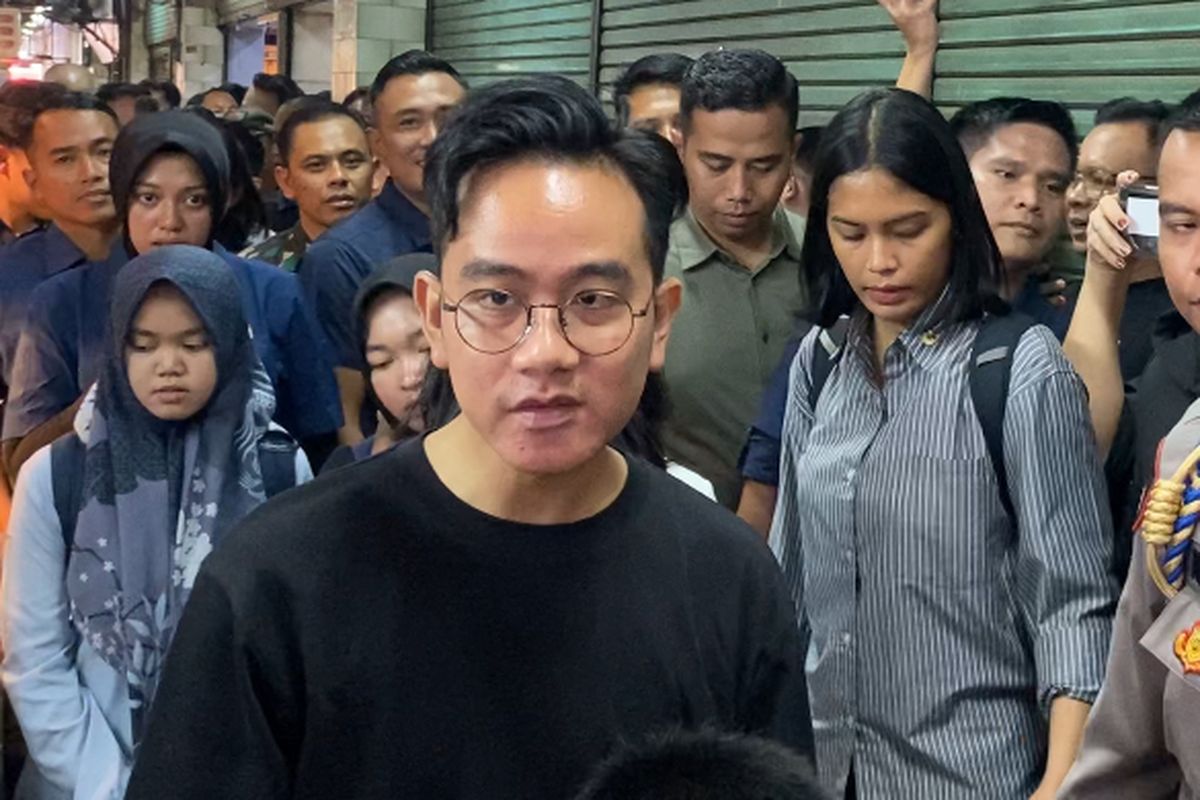Wapres RI, Gibran Rakabuming Raka di Pasar Atom, Selasa (28/1/2025).