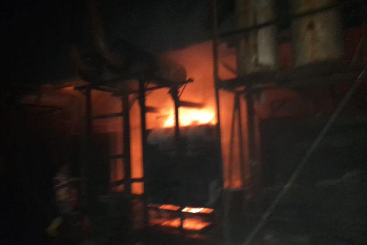 Mesin pembangkit listrik PLN Sabu Raijua, Nusa Tenggara Timur (NTT), terbakar