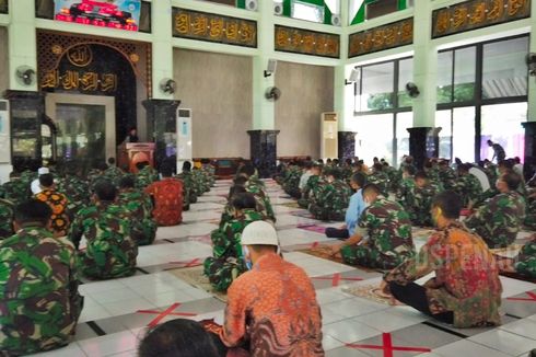 Setelah 11 Minggu Tutup, Masjid Mabes TNI AU Akhirnya Laksanakan Shalat Jumat