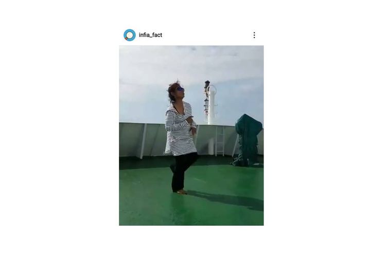 Video Susi ini diunggah oleh akun Instagram @infia_fact yang bersumber dari video Fika Fawzia, asisten pribadi Susi, melalui akunnya, @ffawzia07.