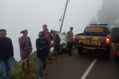 Jalan ke Kafe Viral di Bromo Rawan Kecelakaan, Polisi: Jangan Pakai Matik