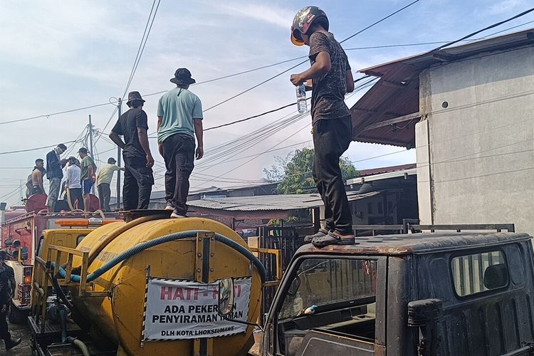 77 Rumah Ludes Terbakar di Lhokseumawe, Damkar Kesulitan Karena Gang Sempit