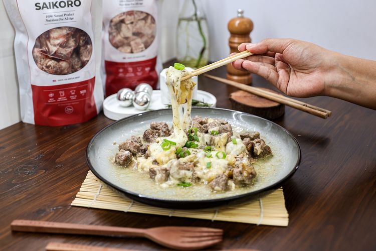 Saikoro cheesy melt pakai daging dari MeMeat.