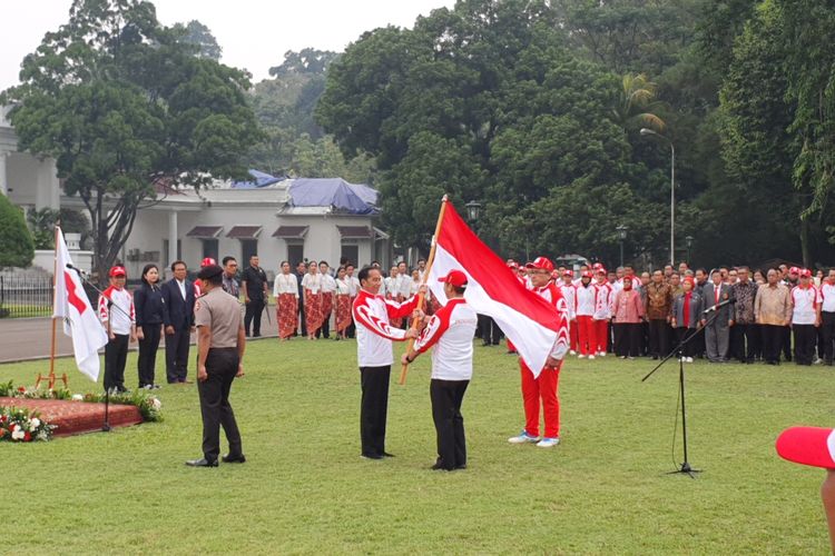 Presiden Joko Widodo melepas kontingen besar Indonesia yang akan berlaga di SEA Games 2019 Filipina Rabu (27/11/2019) sore.