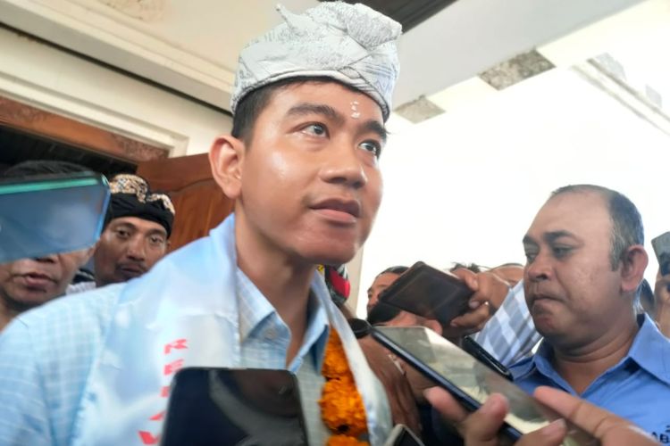 Calon Wakil Presiden (Cawapres) Gibran Rakabuming Raka di Kabupaten Buleleng, Provinsi Bali, Selasa (9/1/2024).