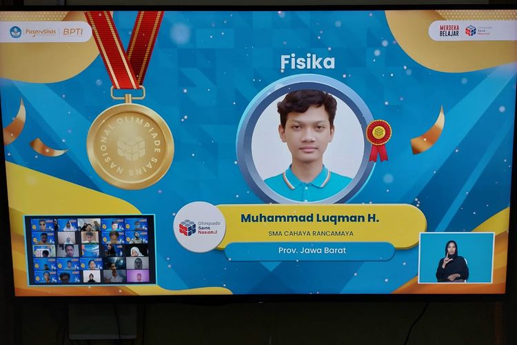 Muhammad Luqman, siswa SMA Cahaya Rancamaya IBS, peraih medali emas OSN 2022 bidang Fisika