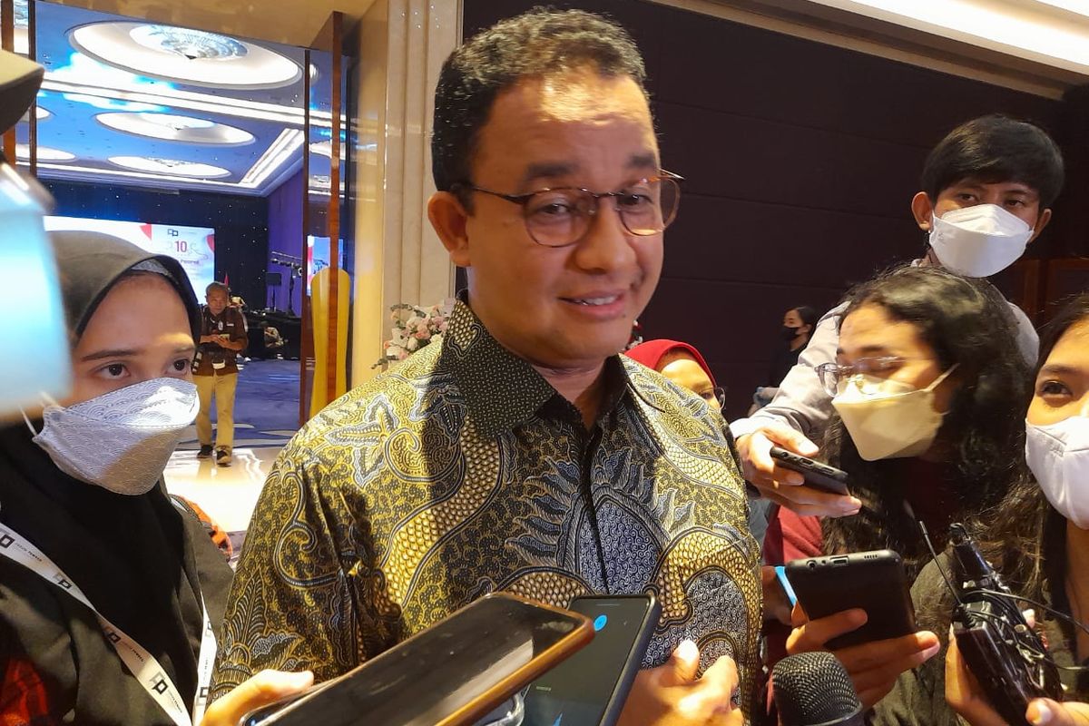 Gubernur DKI Jakarta Anies Baswedan di kawasan Kuningan, Jakarta, Jumat (5/8/2022) usai menghadiri acara 10 tahun forum pemred.