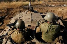 Israel Lancarkan Serangan Udara ke Posisi Suriah di Golan