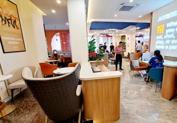 Tiga Gerai Perdana J Chicken di Indonesia Resmi Dibuka 