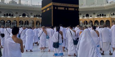 Bolehkah Umrah Padahal Belum Pernah Haji? Ini Hukumnya Menurut Hadits dan Penjelasan Ulama