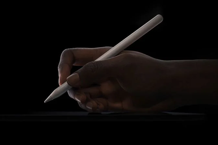 Apple Pencil Pro meluncur di acara Apple Event Let Loose, Kamis (7/5/2024).