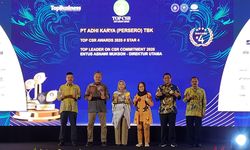 Jalankan CSR Berkelanjutan, ADHI Raih 2 Penghargaan di TOP CSR Awards 2025