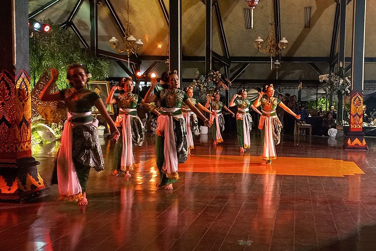 tarian Beksan Kidung Cakra, Beksan Cakra Tunggal ditampilkan dalam upacara sakral Jumenengan Bupati Purworejo pertama RAA Tjokronegoro I pada Minggu (26/2/2023) malam 