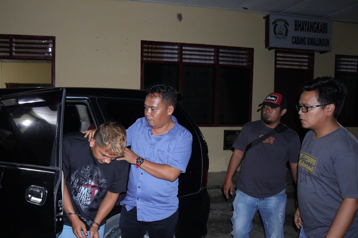 Foto: Pelaku penembakan Melfin Johannes Sihaloho (33) diringkus Sat Reskrim Polres Simalungun. |Dok: Polres Simalungun.