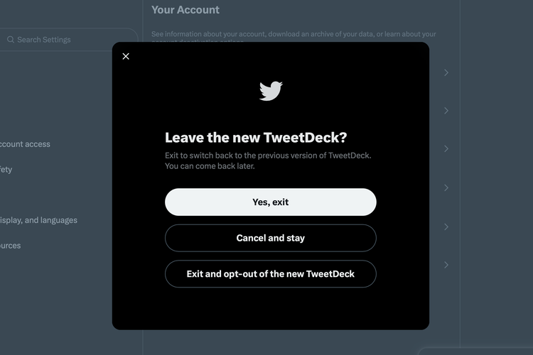 Pengguna Twitter dimungkinkan untuk mengakses layanan streamreader resmi dari Twitter, TweetDeck versi lama
