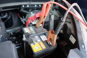 Panduan Jumper Aki Mobil: Jangan Sampai Salah Langkah