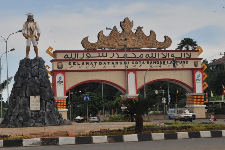 Gapura Siger di Kota Bandar Lampung, Provinsi Lampung. 