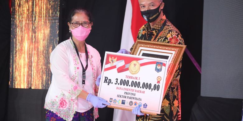 Di Lomba Inovasi Daerah Dalam Tatanan Normal Baru Jateng Borong Penghargaan