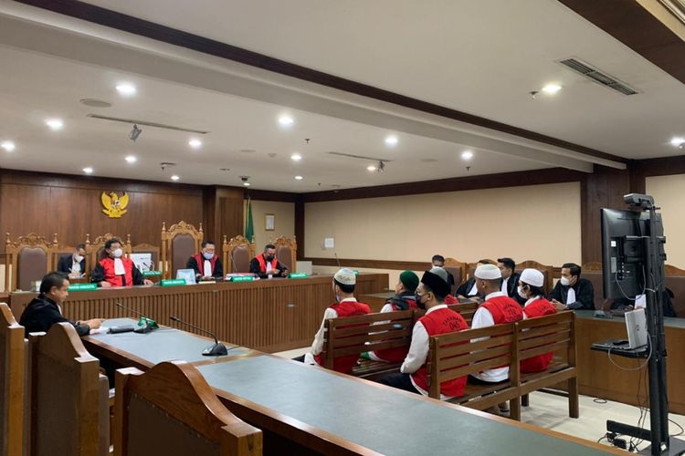 Pengadilan Negeri Jakarta Pusat menggelar sidang beragenda putusan terhadap enam terdakwa kasus pengeroyokan terhadap Ade Armando, Kamis (1/9/2022).