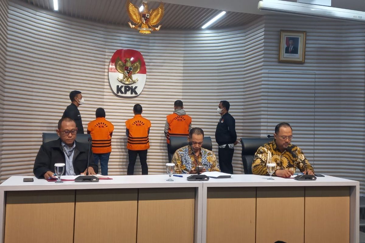 KPK Sita Rp 1,5 Miliar dan 1.021 Dolar AS terkait Kasus Korupsi Eks Pj Walkot Pekanbaru