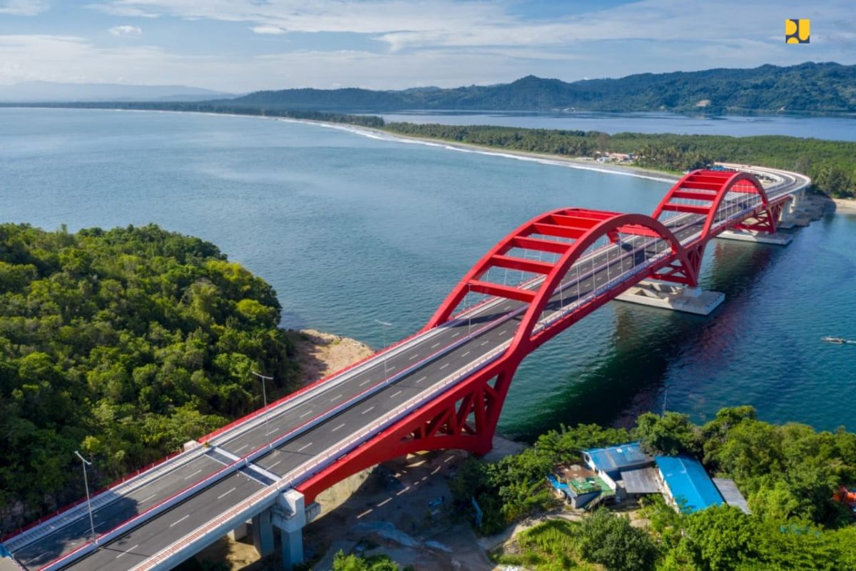 Jembatan Holtekamp, Jayapura, Papua.