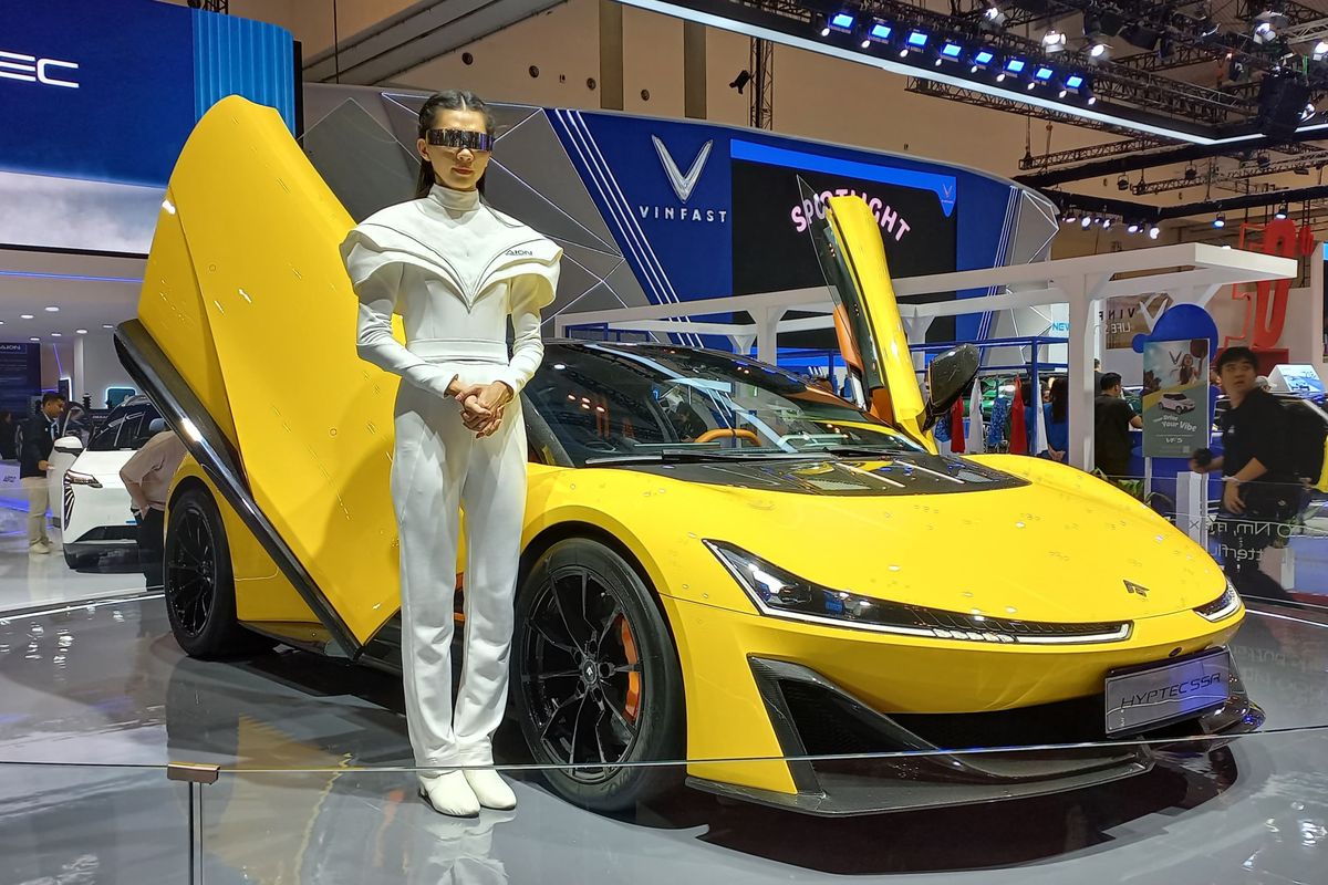 Mobil listrik Aion Hyper SSR dipajang di GIIAS 2024