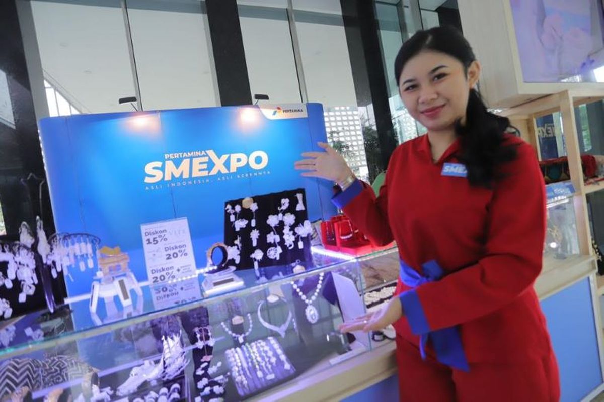 Pertamina SMEXPO 2022 memamerkan produk UMKM berkualitas tinggi. 