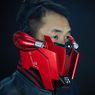 Masker Wajah yang Terinspirasi Robot Gundam