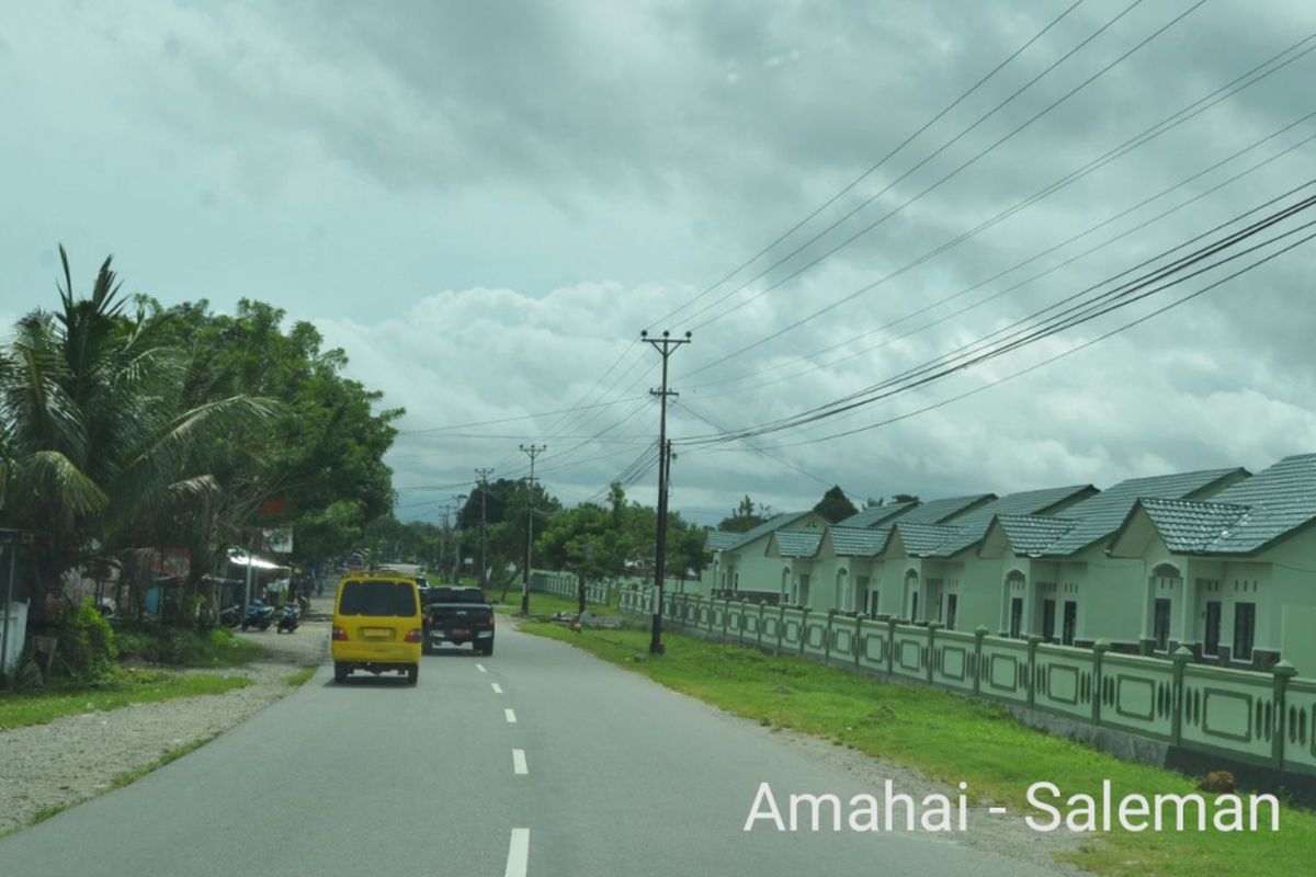 Jalan Trans Maluku.