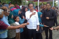 Datang ke Bandung, Presiden Jokowi Bagi-bagi Makanan Sehat