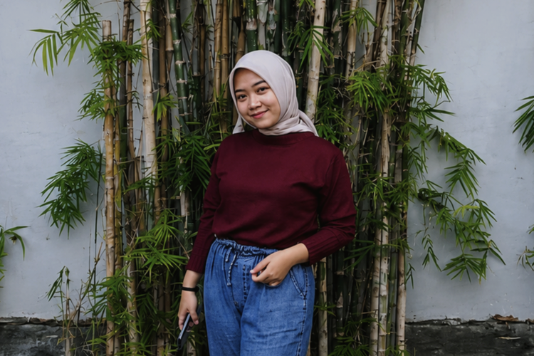 Sulit Cari Kerja, Sarjana Ilmu Komunikasi Pilih Jual Baju Preloved