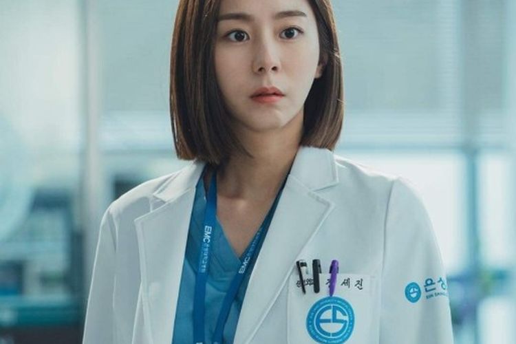 Pemain Ghost Doctor