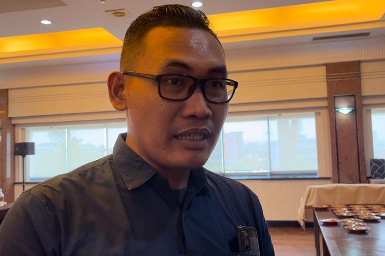 Koordinator Divisi Pencegahan dan Partisipasi Masyarakat Bawaslu Jateng, Nur Kholiq saat ditemui di Hotel Metro Park View, Kota Semarang, Jum’at (8/12/2023).