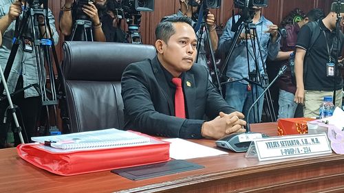 MKD DPR Sanksi Yulius Setiarto Teguran Tertulis Buntut Unggahan soal "Parcok"